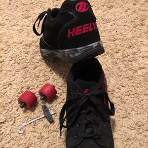 Heelys tennis shoes